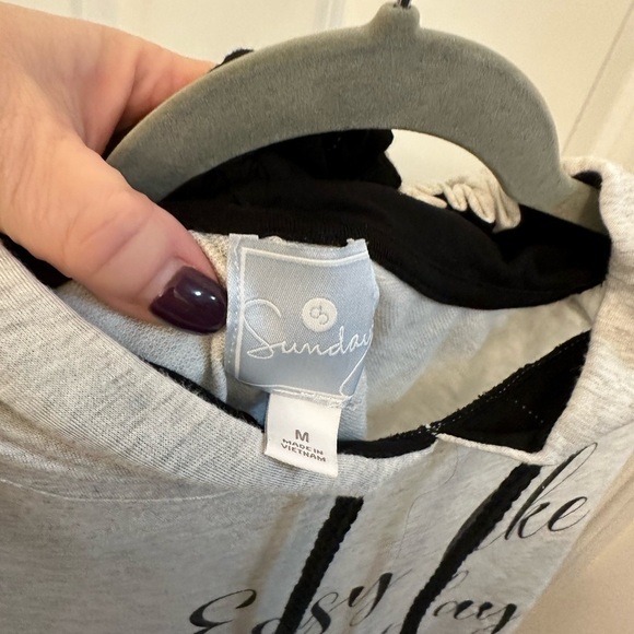 Sunday casual soft cozy hoodie Medium Easy Like Sunday Morning - Picture 5 of 7